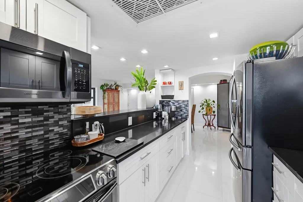 2715 N Ocean Boulevard Fort Lauderdale FL 33308