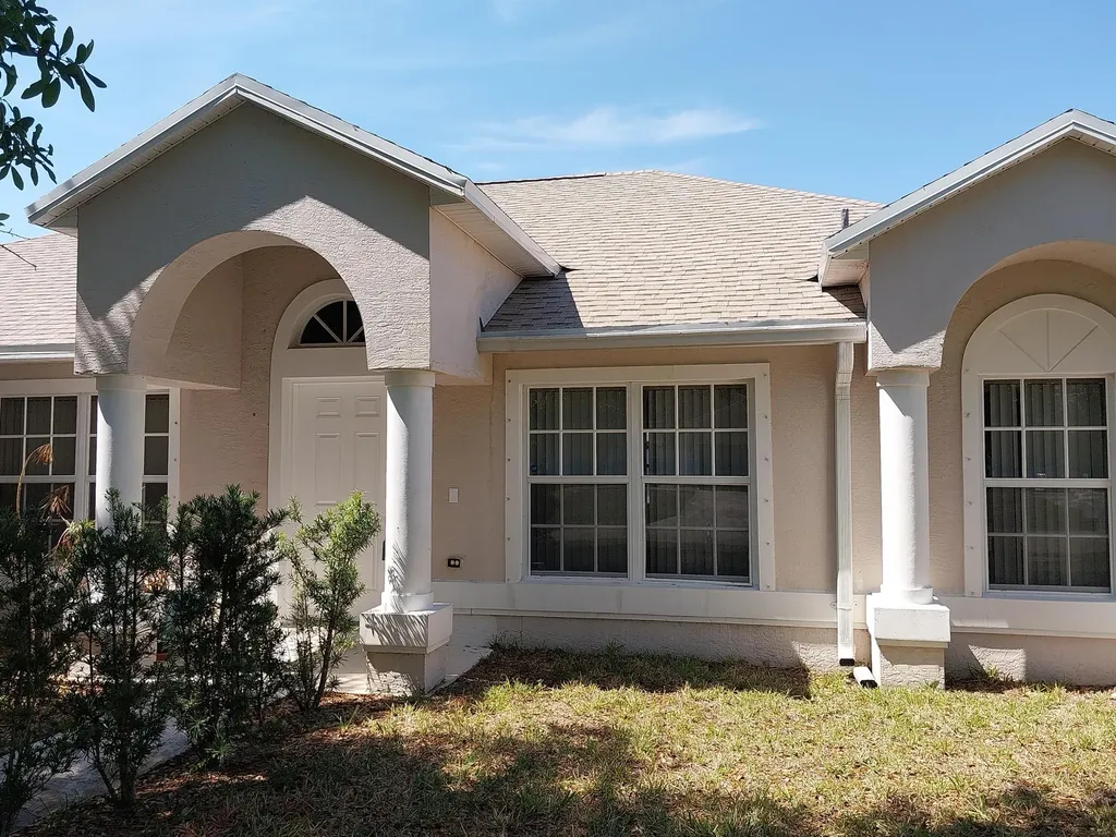 245 SW Starfish Avenue Port St Lucie FL 34984