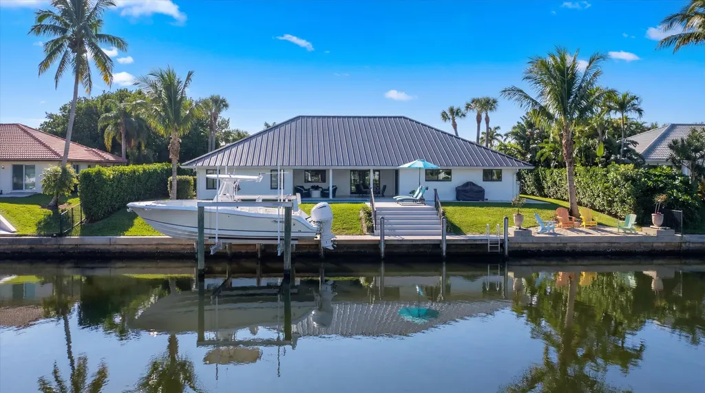 9039 SE Hawksbill Way Hobe Sound FL 33455