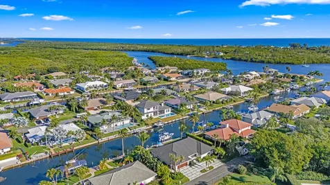 9039 SE Hawksbill Way Hobe Sound FL 33455