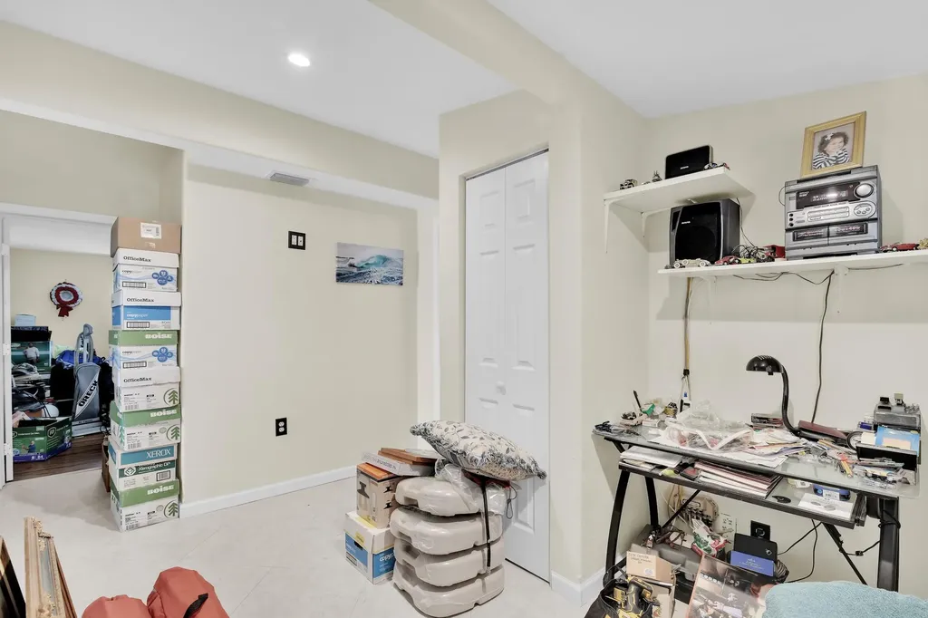 5221 NE 16th Avenue Pompano Beach FL 33064