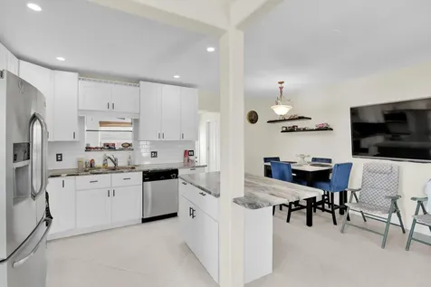5221 NE 16th Avenue Pompano Beach FL 33064