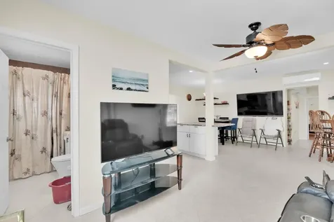 5221 NE 16th Avenue Pompano Beach FL 33064