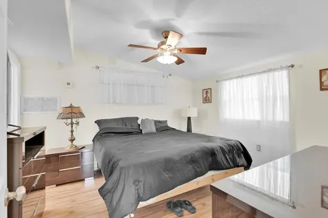 5221 NE 16th Avenue Pompano Beach FL 33064