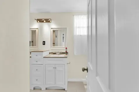 5221 NE 16th Avenue Pompano Beach FL 33064