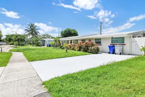 5221 NE 16th Avenue Pompano Beach FL 33064
