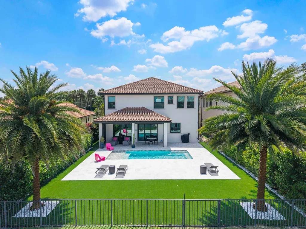 12095 S Baypoint Circle Parkland FL 33076