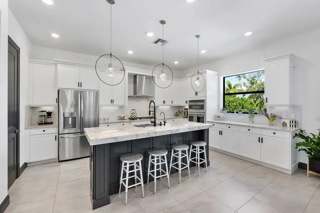 12095 S Baypoint Circle Parkland FL 33076