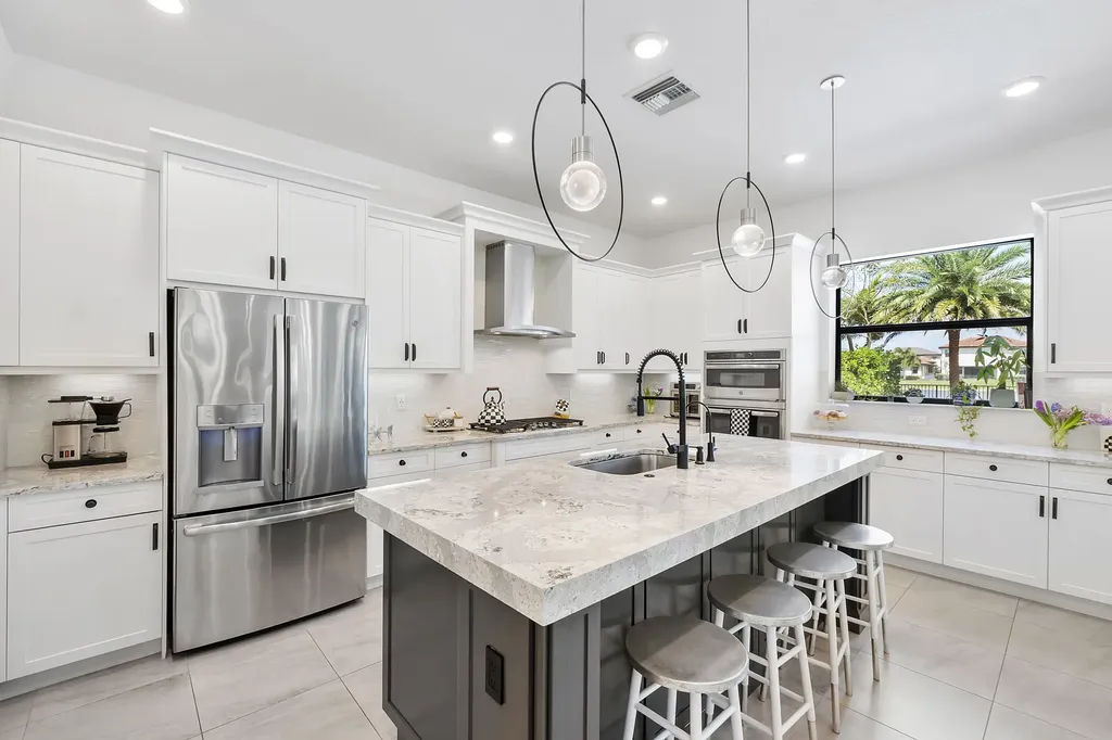 12095 S Baypoint Circle Parkland FL 33076