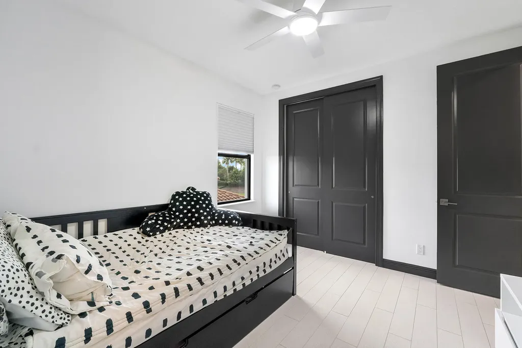 12095 S Baypoint Circle Parkland FL 33076