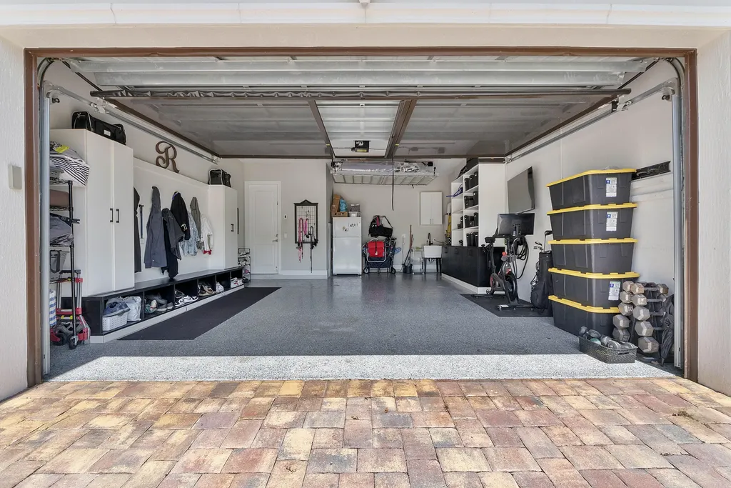 12095 S Baypoint Circle Parkland FL 33076