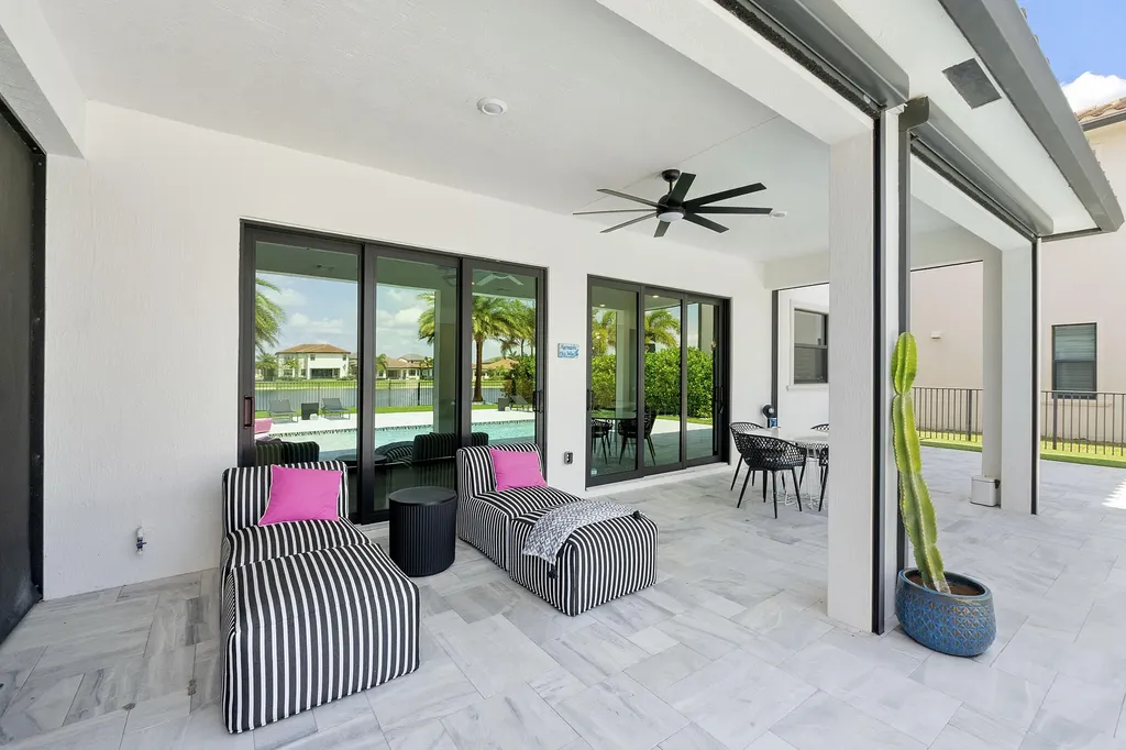 12095 S Baypoint Circle Parkland FL 33076