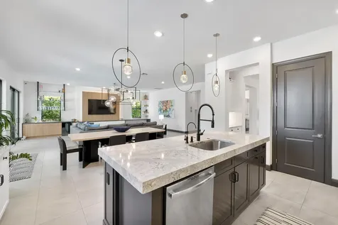 12095 S Baypoint Circle Parkland FL 33076
