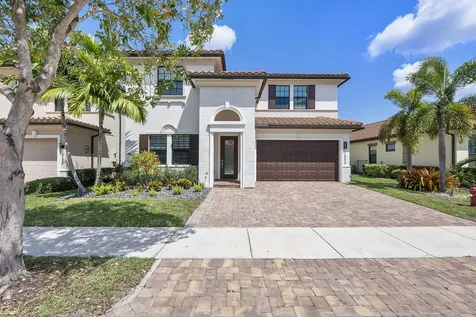 12095 S Baypoint Circle Parkland FL 33076