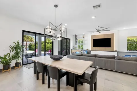12095 S Baypoint Circle Parkland FL 33076