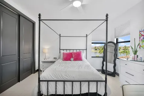 12095 S Baypoint Circle Parkland FL 33076