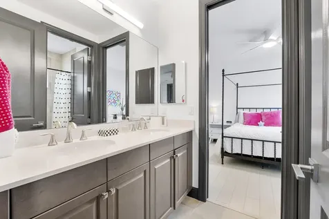 12095 S Baypoint Circle Parkland FL 33076
