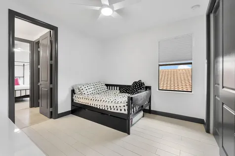 12095 S Baypoint Circle Parkland FL 33076