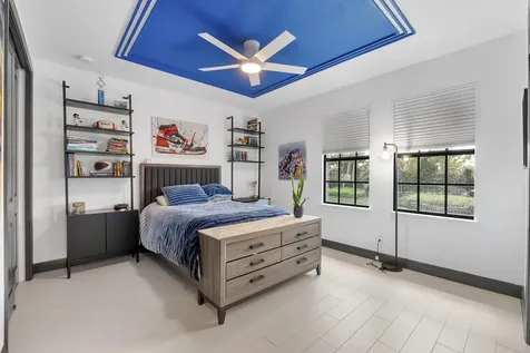 12095 S Baypoint Circle Parkland FL 33076