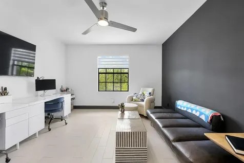 12095 S Baypoint Circle Parkland FL 33076