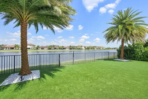 12095 S Baypoint Circle Parkland FL 33076