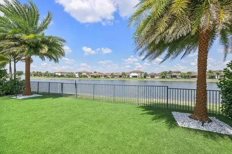 12095 S Baypoint Circle Parkland FL 33076