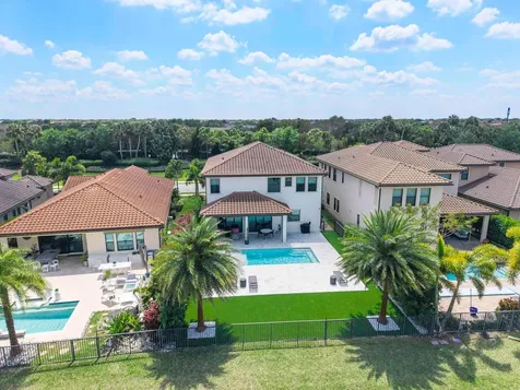 12095 S Baypoint Circle Parkland FL 33076