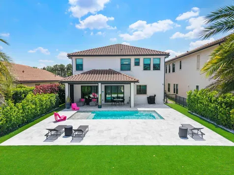 12095 S Baypoint Circle Parkland FL 33076