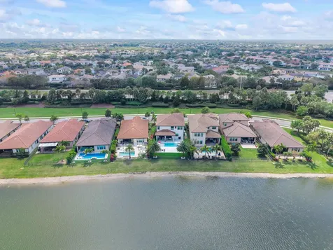 12095 S Baypoint Circle Parkland FL 33076