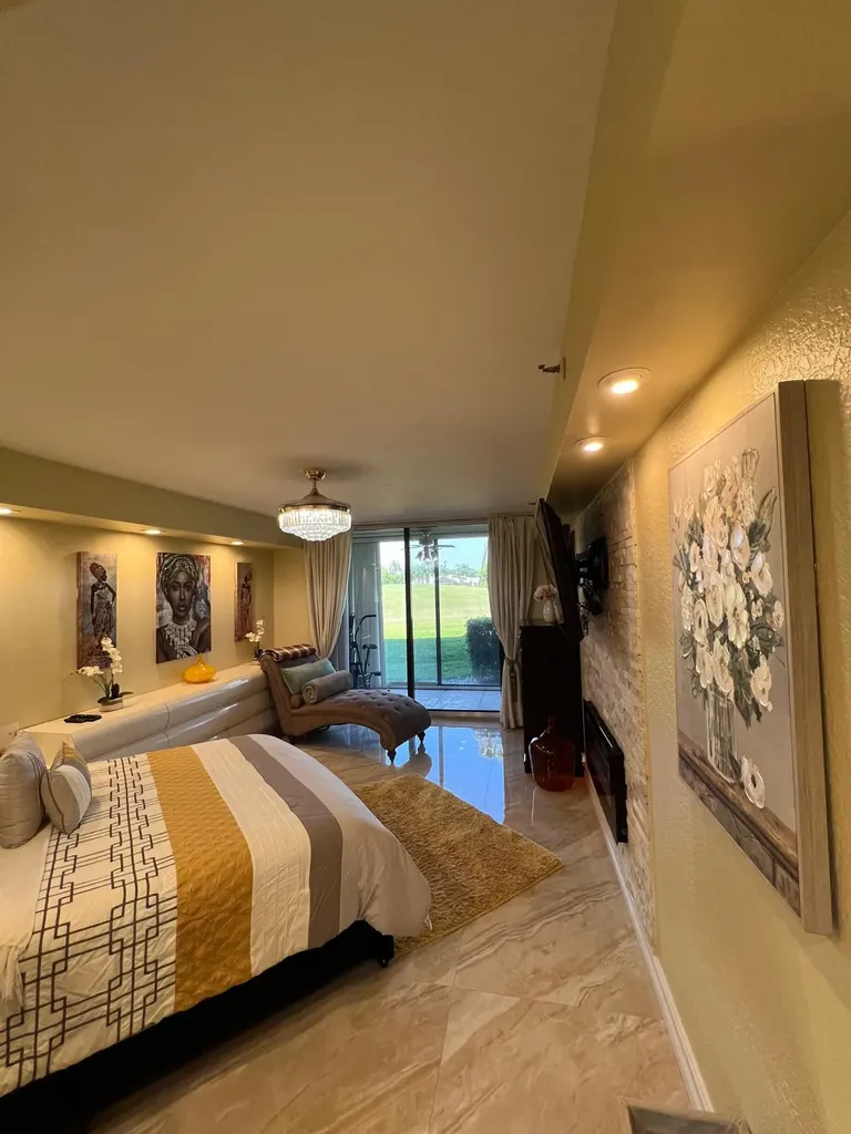 5257 S Fountains Drive S Lake Worth FL 33467