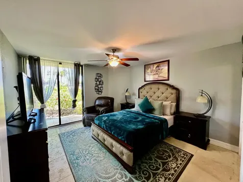 5257 S Fountains Drive S Lake Worth FL 33467