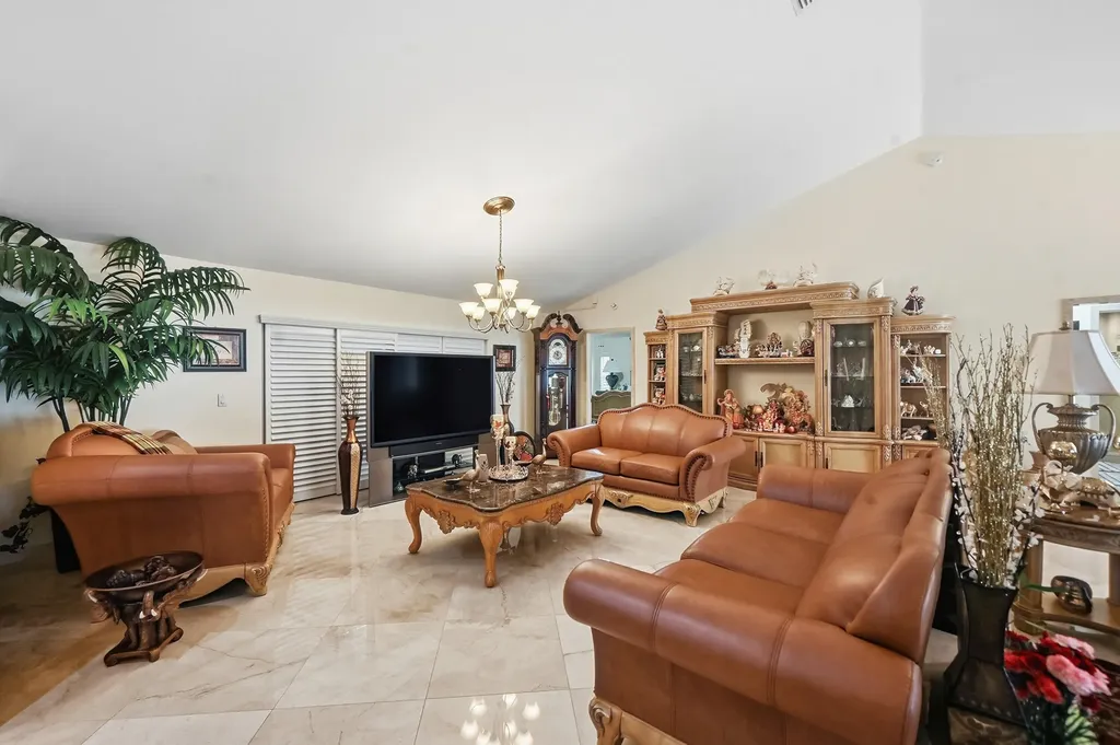 5884 Laurel Green Circle Boynton Beach FL 33437