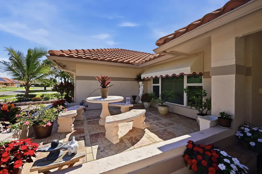 5884 Laurel Green Circle Boynton Beach FL 33437