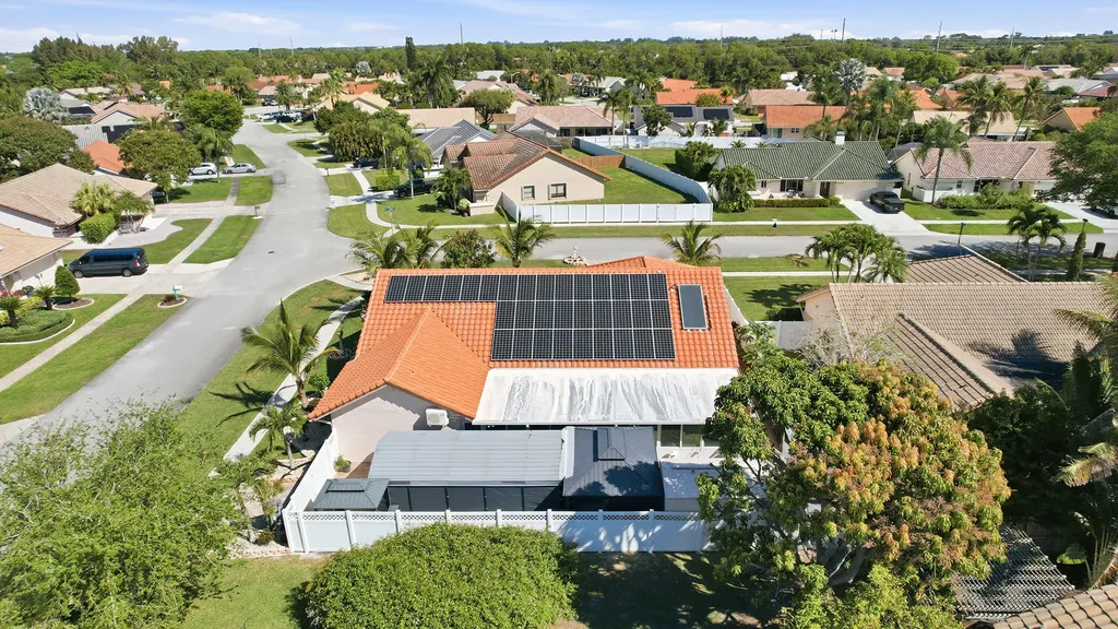 5884 Laurel Green Circle Boynton Beach FL 33437