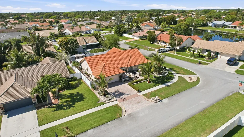 5884 Laurel Green Circle Boynton Beach FL 33437