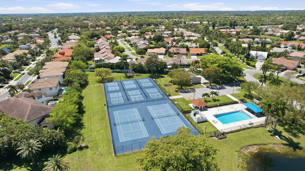 5884 Laurel Green Circle Boynton Beach FL 33437