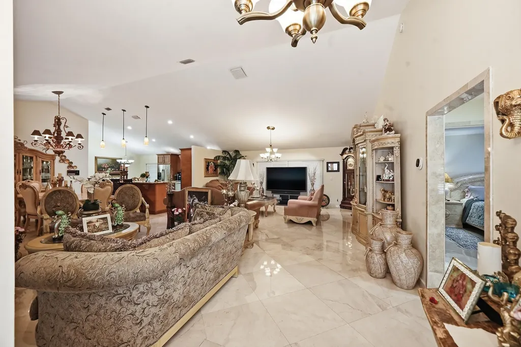 5884 Laurel Green Circle Boynton Beach FL 33437