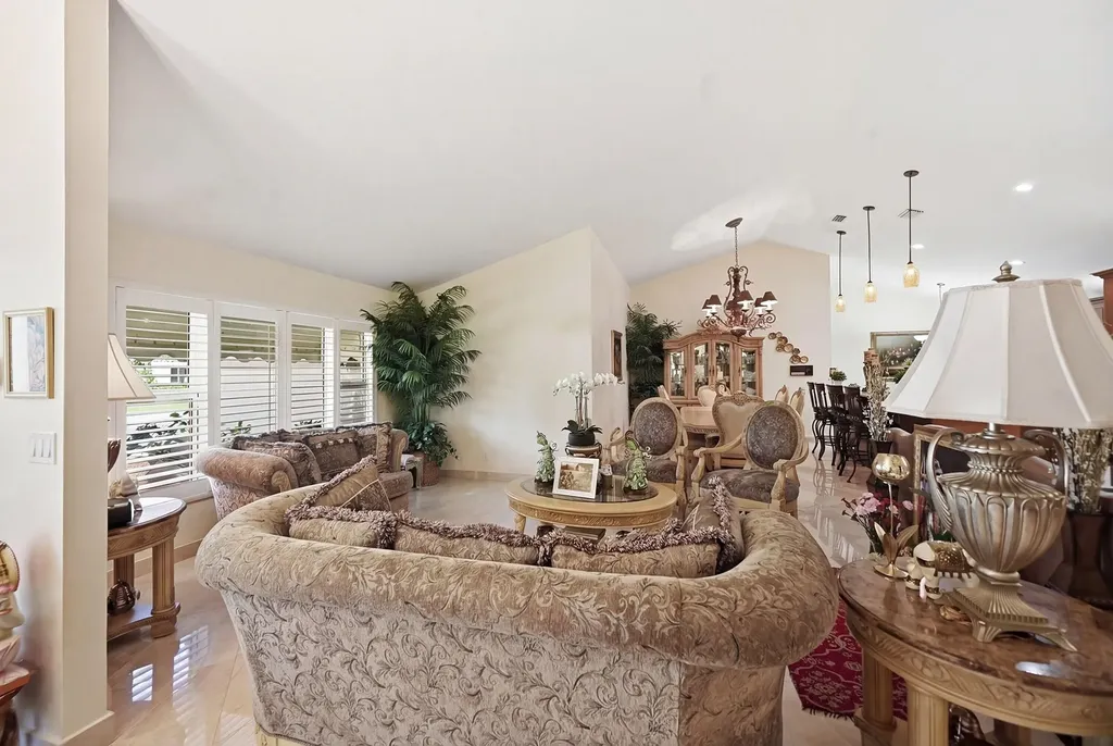 5884 Laurel Green Circle Boynton Beach FL 33437