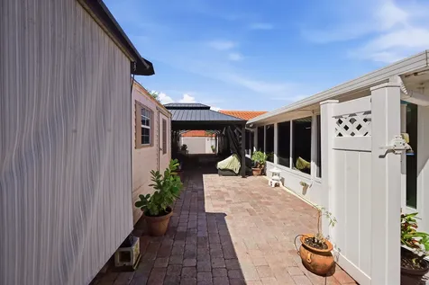 5884 Laurel Green Circle Boynton Beach FL 33437