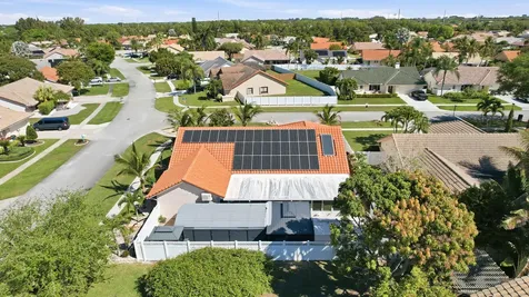 5884 Laurel Green Circle Boynton Beach FL 33437