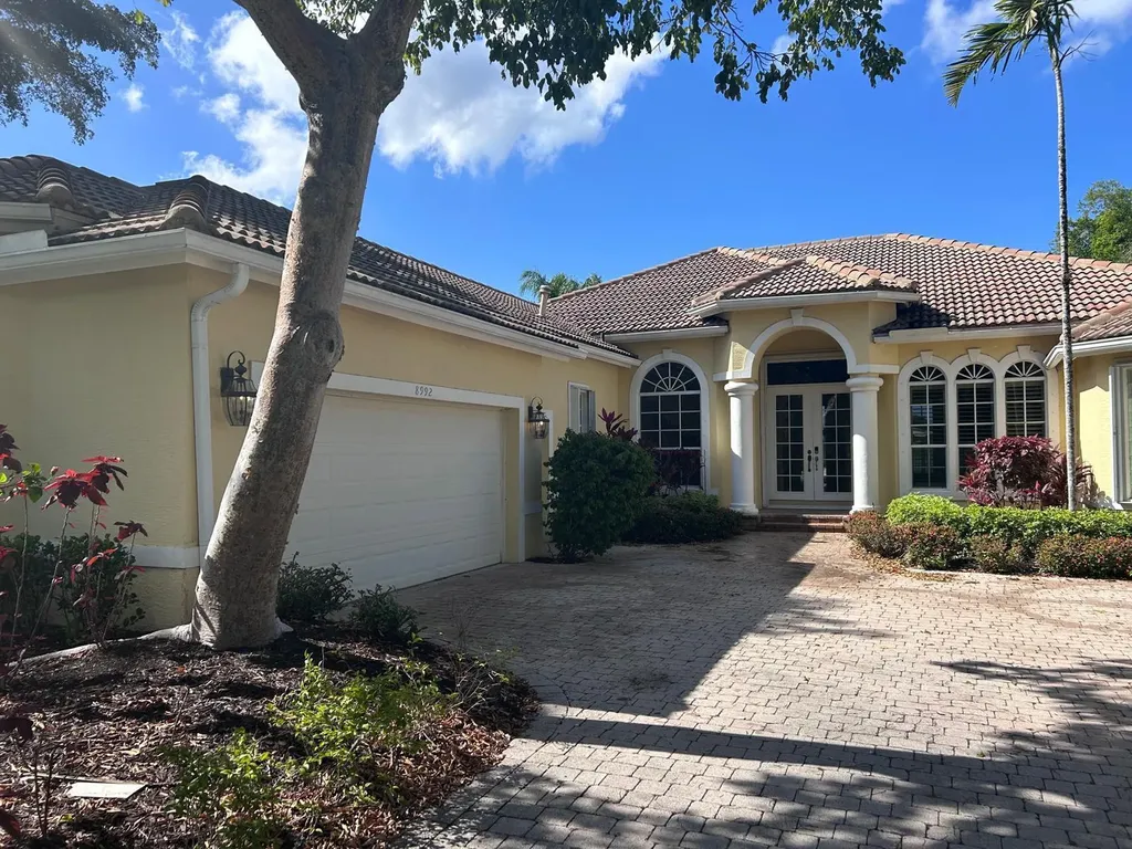 8992 Lakes Boulevard West Palm Beach FL 33412
