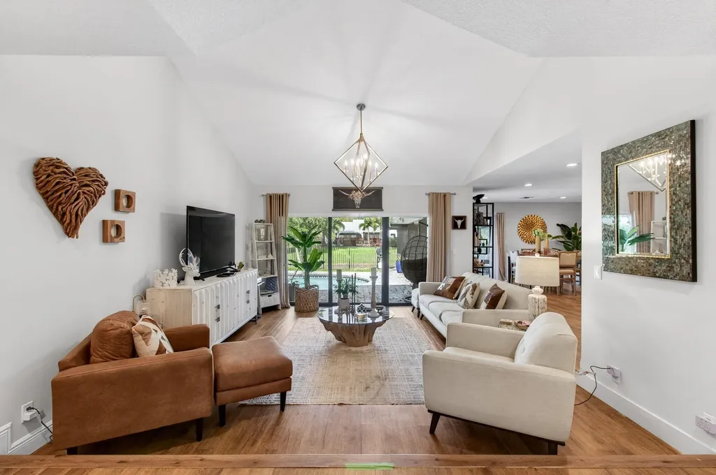 18304 181st Circle S Boca Raton FL 33498