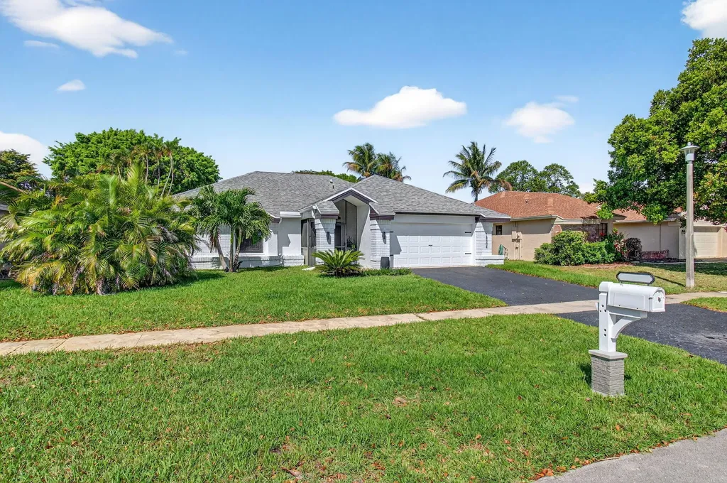 18304 181st Circle S Boca Raton FL 33498