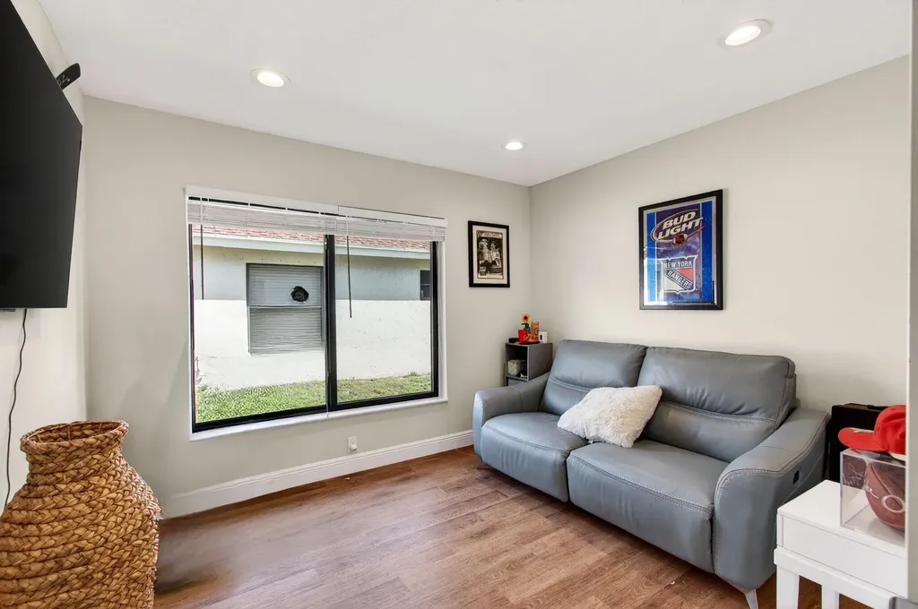 18304 181st Circle S Boca Raton FL 33498
