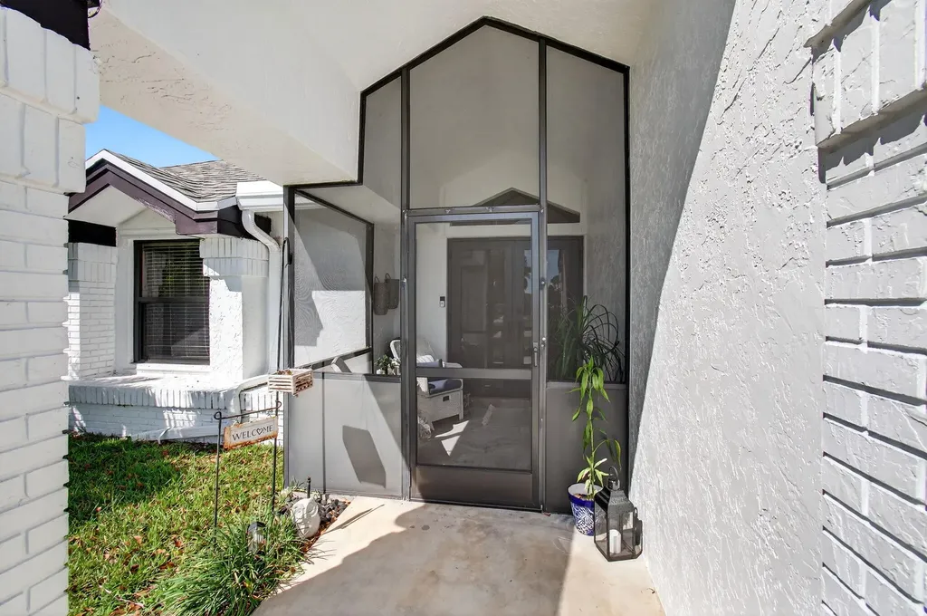 18304 181st Circle S Boca Raton FL 33498