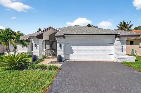 18304 181st Circle S Boca Raton FL 33498