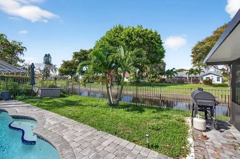 18304 181st Circle S Boca Raton FL 33498