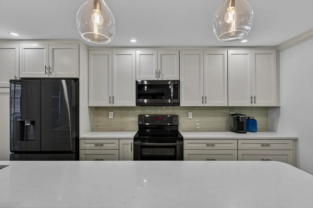 1198 Hillsboro Mile Hillsboro Beach FL 33062