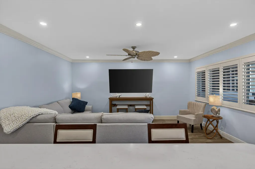 1198 Hillsboro Mile Hillsboro Beach FL 33062