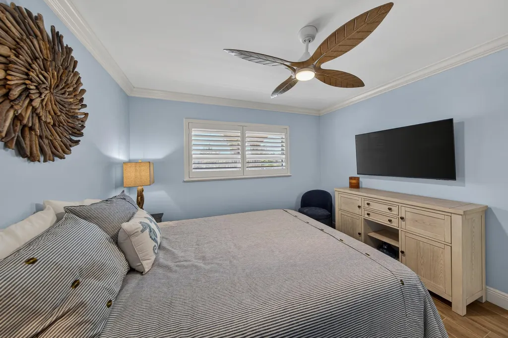 1198 Hillsboro Mile Hillsboro Beach FL 33062
